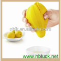 Hot Selling Hand Convenient Practical Silicone Lemon Squeezer